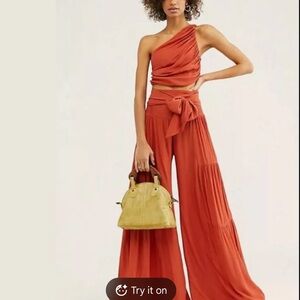 BNWOT FREE PEOPLE SET SZ S BLACK PALLAZO PANTS AND ONE SHOULDER CROP TOP